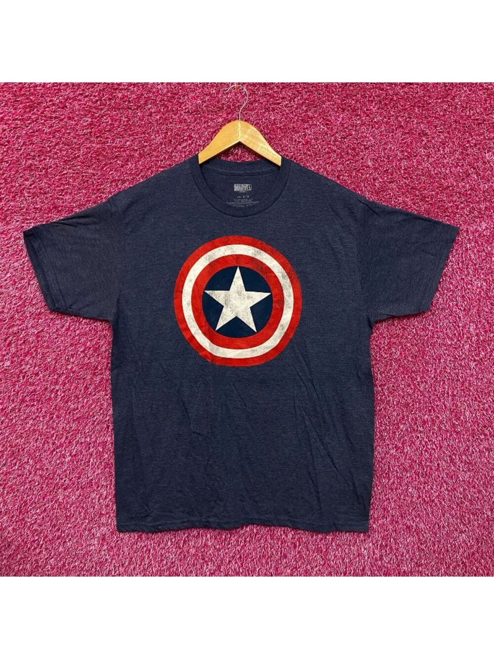 Captain American Shield Marvel Cinematic Universe Tee L